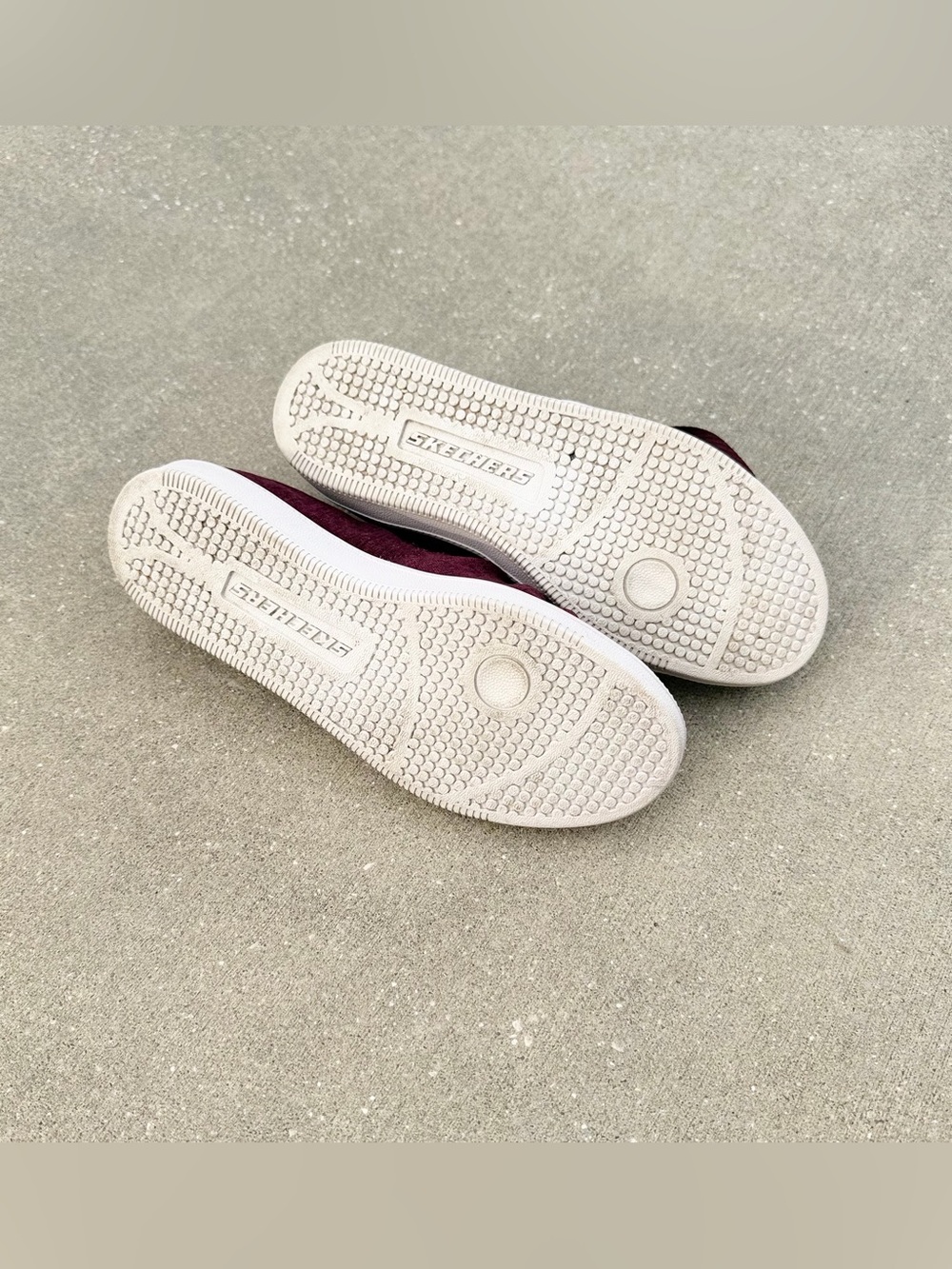 Skechers Burgundy Air Cooled Memory Foam Slip On Bow Accent Shoes 6 Cloud Light - Picture 2 of 8